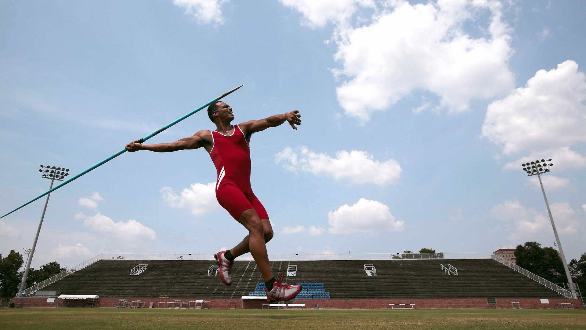 未来篮球场：全息投影与虚拟场景成新宠，未来篮球馆